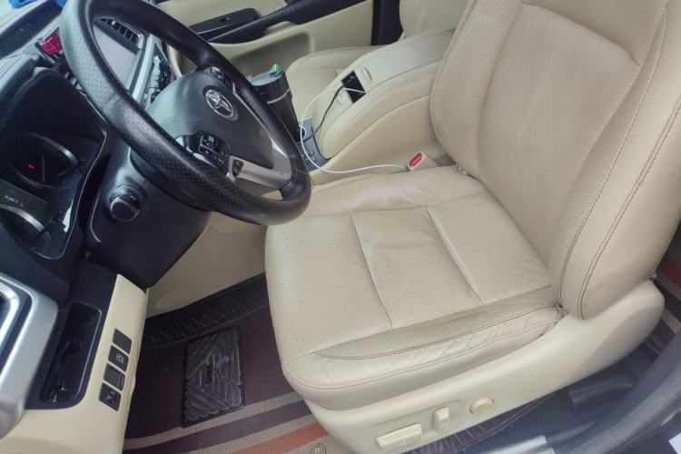 Used Toyota Highlander 2015 2.0T Four-Wheel Drive Luxury Edition 7-Seater Left Front Seat