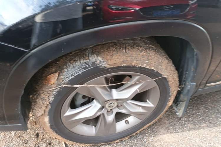 Used Toyota Highlander 2015 2.0T Four-Wheel Drive Luxury Edition 7-Seater Left Front Wheel Hub