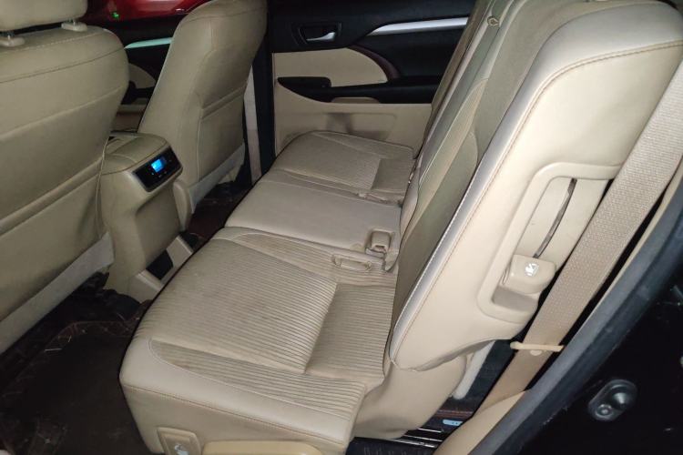 Used Toyota Highlander 2015 2.0T Four-Wheel Drive Elite Edition 7-Seater Left Rear Seat
