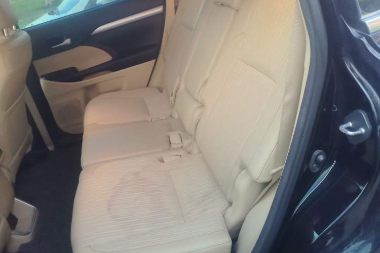 Used Toyota Highlander 2015 2.0T Four-Wheel Drive Elite Edition 7-Seater Left Rear Seat