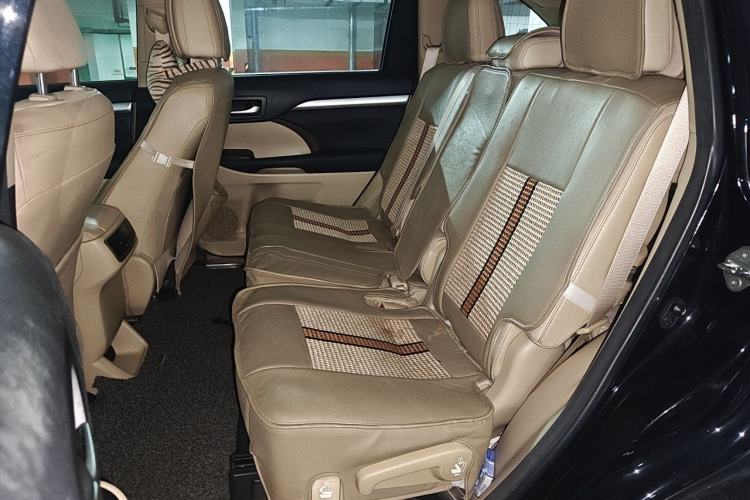 Used Toyota Highlander 2015 2.0T Four-Wheel Drive Luxury Edition 7-Seater Left Rear Seat