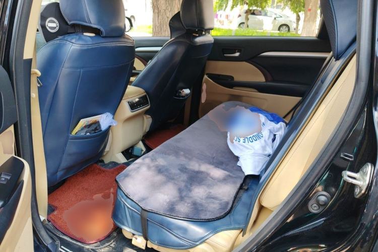 Used Toyota Highlander 2015 2.0T Four-Wheel Drive Elite Edition 7-Seater Left Rear Seat