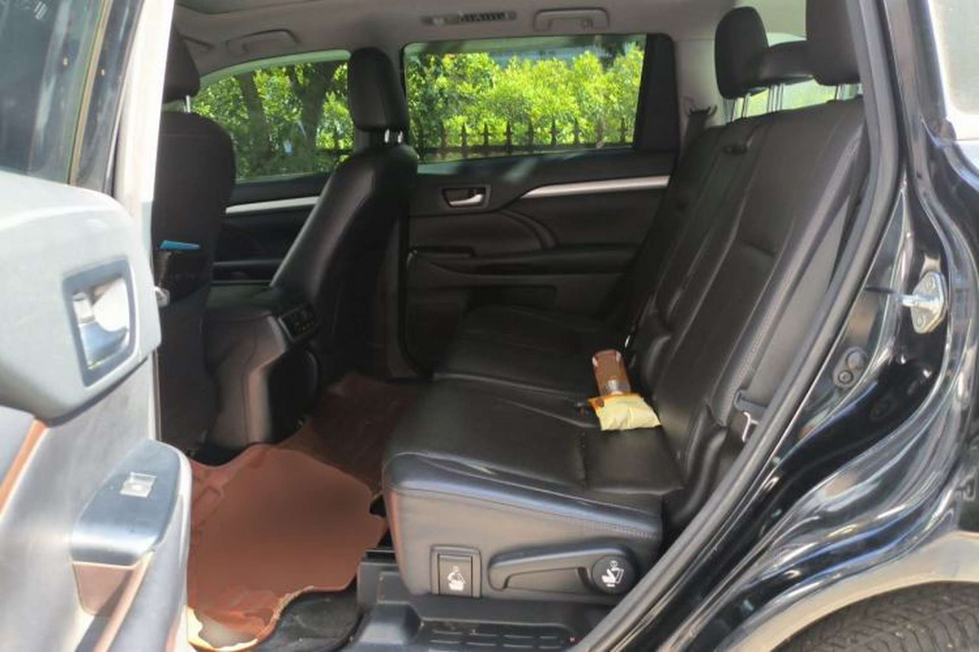 Used Toyota Highlander 2015 2.0T Four-Wheel Drive Luxury Edition 7-Seater Left Rear Seat