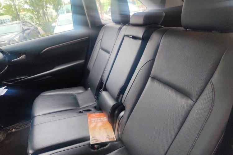 Used Toyota Highlander 2015 2.0T Four-Wheel Drive Ultimate Edition 7-Seater Left Rear Seat