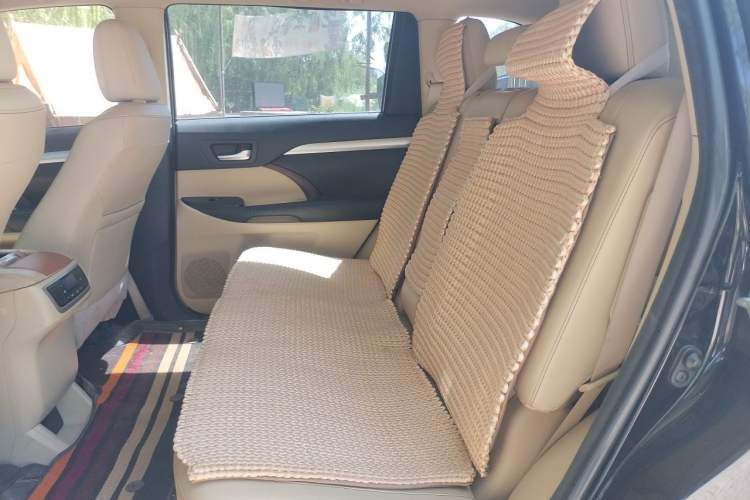 Used Toyota Highlander 2015 2.0T Four-Wheel Drive Luxury Edition 7-Seater Left Rear Seat