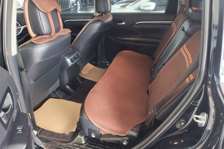 Used Toyota Highlander 2015 2.0T Four-Wheel Drive Ultimate Edition 7-Seater Left Rear Seat