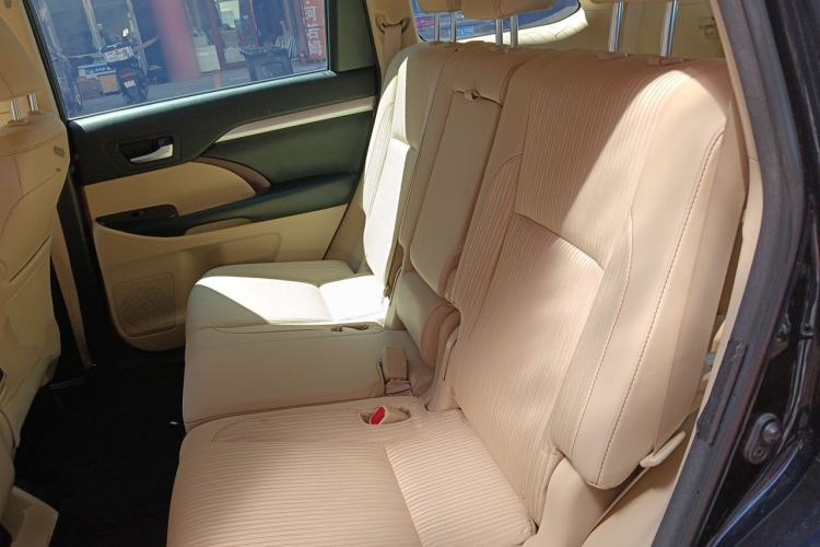 Used Toyota Highlander 2015 2.0T Four-Wheel Drive Elite Edition 7-Seater Left Rear Seat