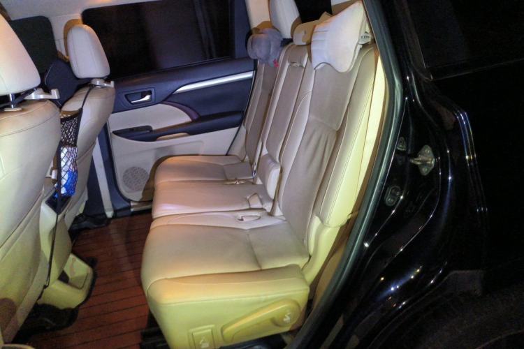 Used Toyota Highlander 2015 3.5L 4x4 Luxury Edition 7-seater Left Rear Seat