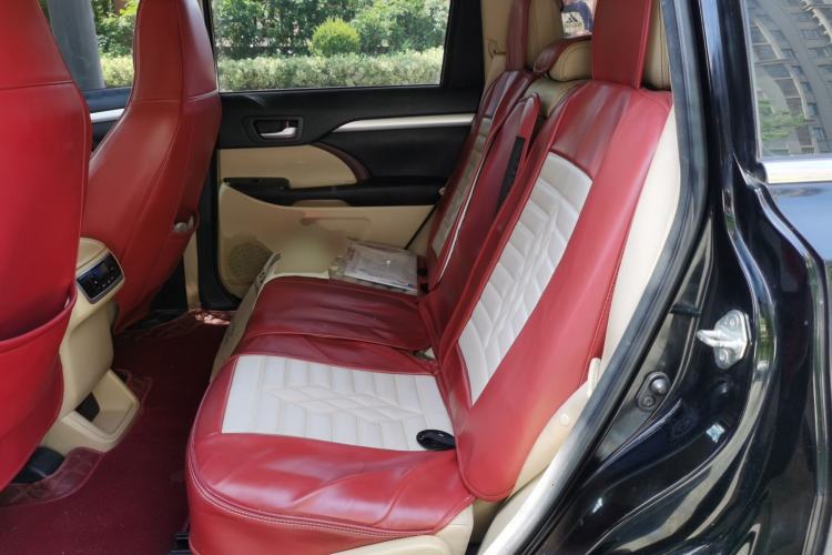 Used Toyota Highlander 2015 2.0T Two-Wheel Drive Luxury Edition 7 Seats Left Rear Seat