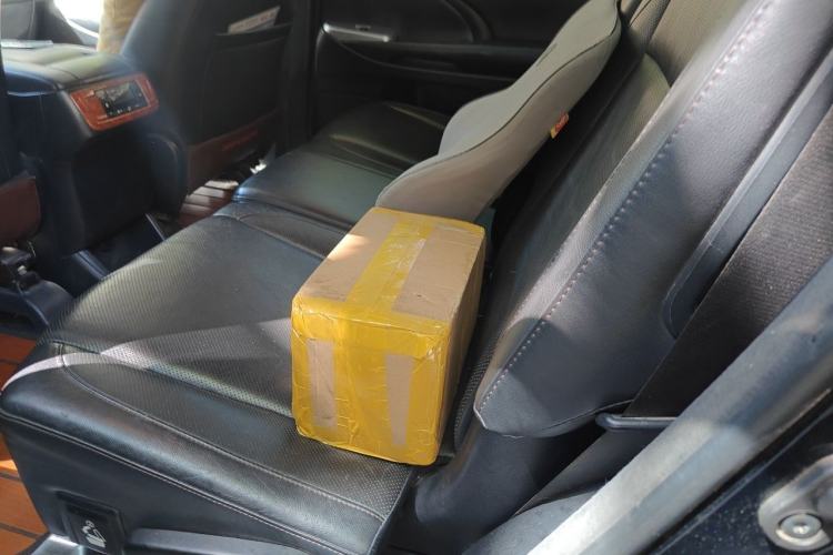 Used Toyota Highlander 2015 2.0T Four-Wheel Drive Luxury Edition 7-Seater Left Rear Seat