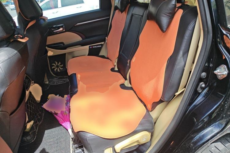 Used Toyota Highlander 2015 2.0T Four-Wheel Drive Luxury Edition 7-Seater Left Rear Seat