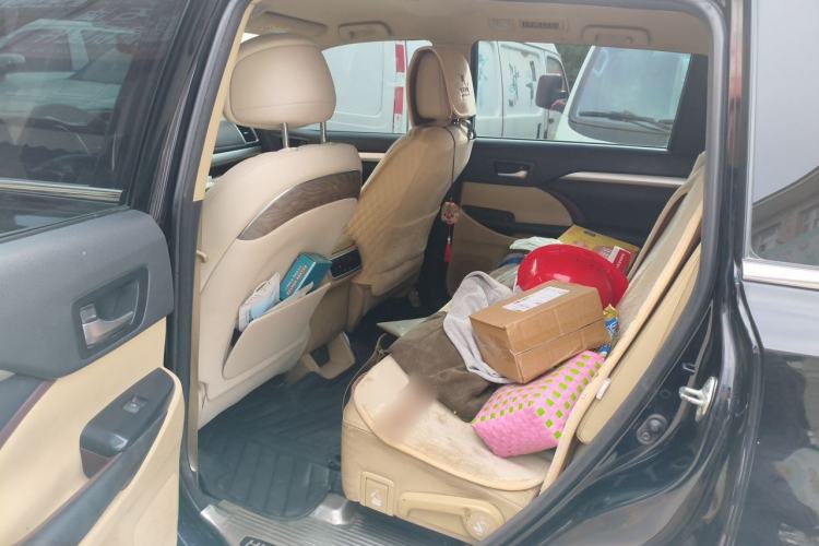 Used Toyota Highlander 2015 2.0T Four-Wheel Drive Elite Edition 7-Seater Left Rear Seat