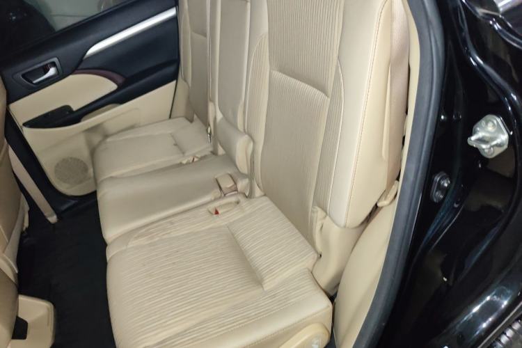 Used Toyota Highlander 2015 2.0T Four-Wheel Drive Elite Edition 7-Seater Left Rear Seat