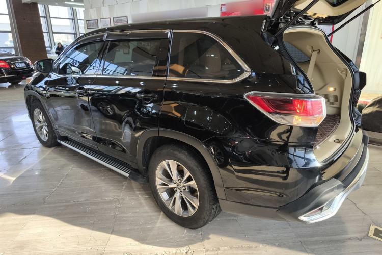Used Toyota Highlander 2015 2.0T Four-Wheel Drive Elite Edition 7-Seater Left Side