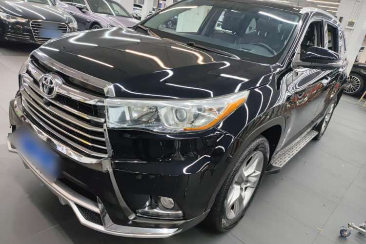 Used Toyota Highlander 2015 2.0T Four-Wheel Drive Luxury Edition 7-Seater Left Side