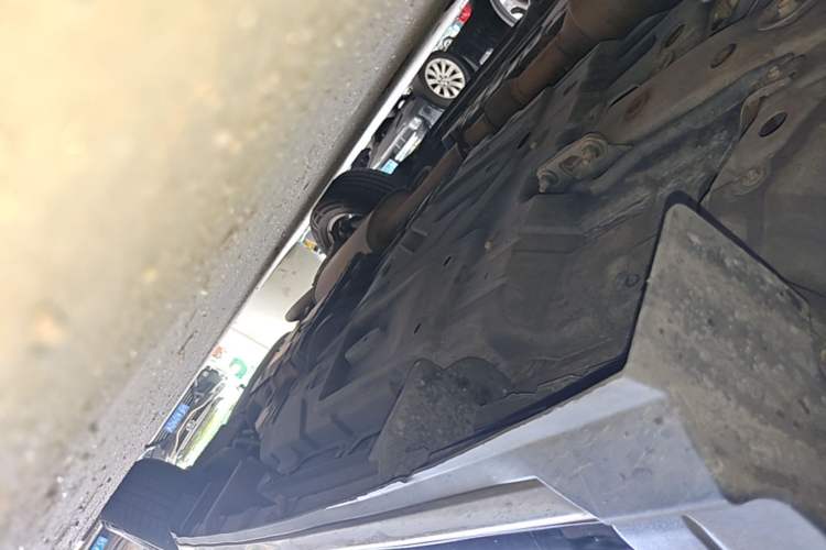 Used Toyota Highlander 2015 3.5L 4x4 Elite Edition 7-Seater Left Side Sill