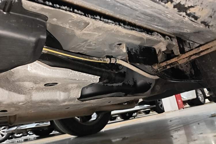 Used Toyota Highlander 2015 2.0T Four-Wheel Drive Luxury Edition 7-Seater Left Side Sill