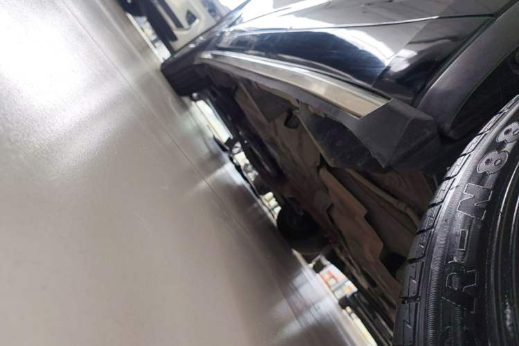 Used Toyota Highlander 2015 2.0T Four-Wheel Drive Ultimate Edition 7-Seater Left Side Sill