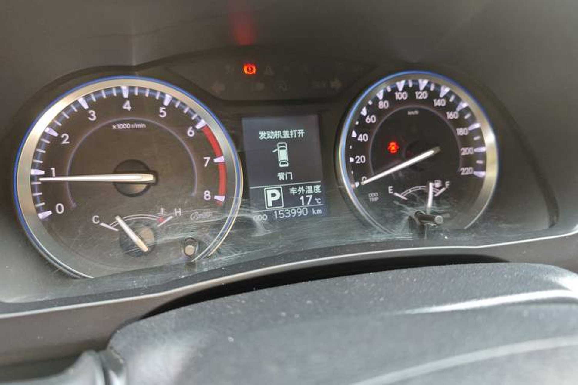 Used Toyota Highlander 2015 2.0T Four-Wheel Drive Luxury Navigation Version with 7 Seats Odometer Close Up