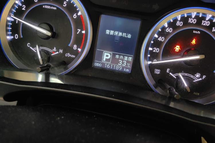 Used Toyota Highlander 2015 2.0T Four-Wheel Drive Luxury Edition 7-Seater Odometer Close Up