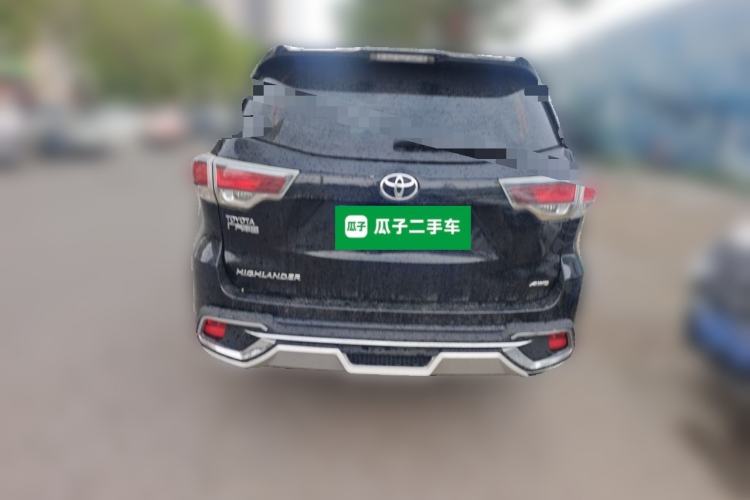 Used Toyota Highlander 2015 2.0T Two-Wheel Drive Elite Edition 7 Seats Rear