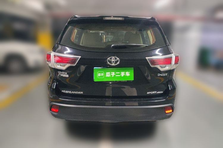 Used Toyota Highlander 2015 2.0T Four-Wheel Drive Luxury Edition 7-Seater Rear