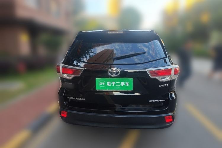 Used Toyota Highlander 2015 2.0T Four-Wheel Drive Luxury Edition 7-Seater Rear