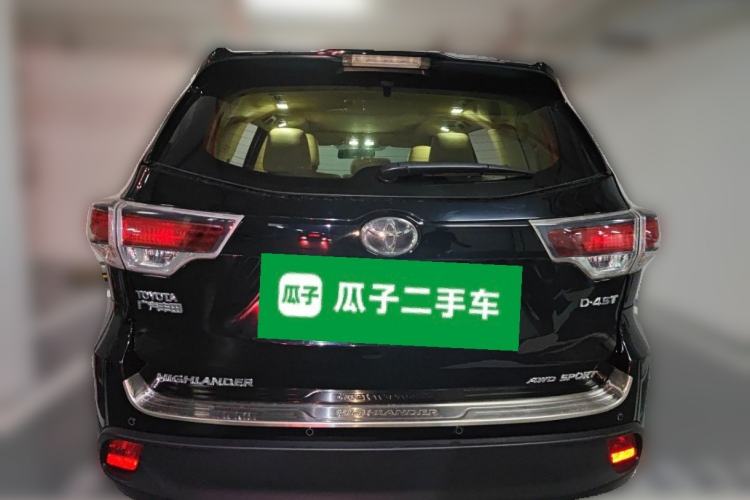 Used Toyota Highlander 2015 2.0T Four-Wheel Drive Luxury Edition 7-Seater Rear