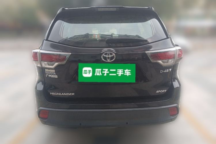 Used Toyota Highlander 2015 2.0T Two-Wheel Drive Luxury Edition 7 Seats Rear