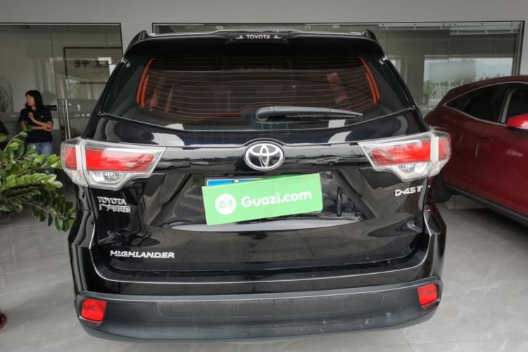 Used Toyota Highlander 2015 2.0T Two-Wheel Drive Elite Edition 7 Seats Rear