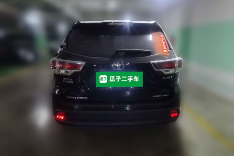 Used Toyota Highlander 2015 2.0T Four-Wheel Drive Luxury Edition 7-Seater Rear