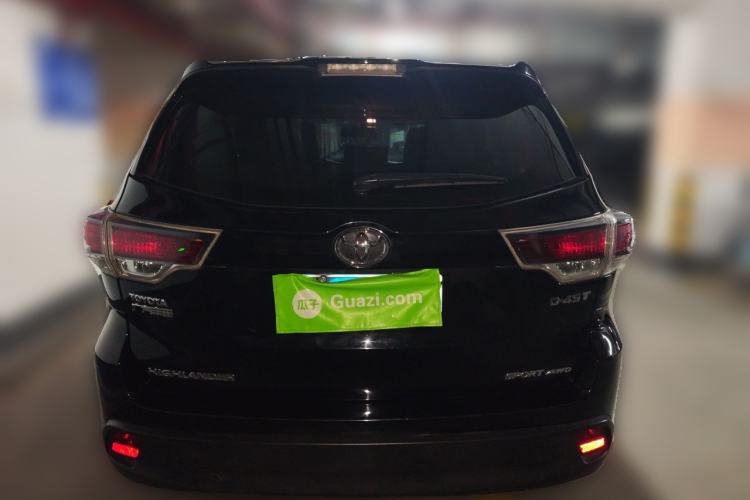 Used Toyota Highlander 2015 2.0T Four-Wheel Drive Luxury Edition 7-Seater Rear