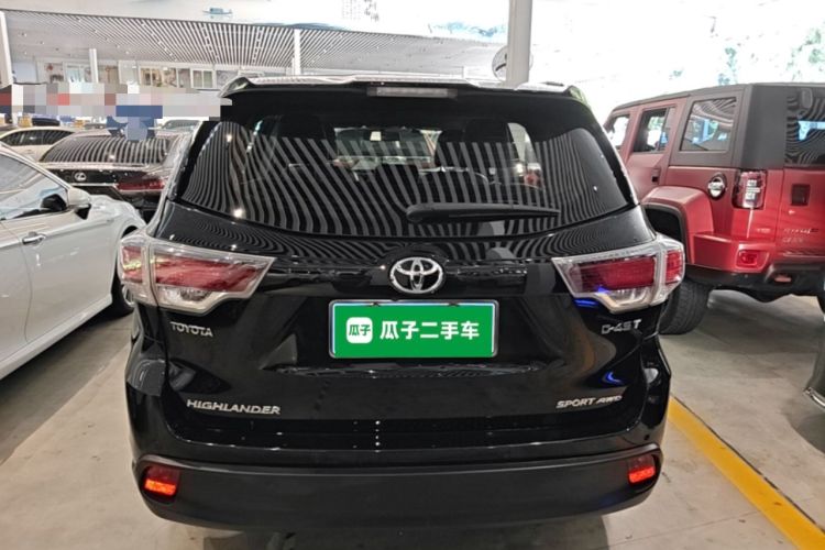 Used Toyota Highlander 2015 2.0T Four-Wheel Drive Luxury Edition 7-Seater Rear