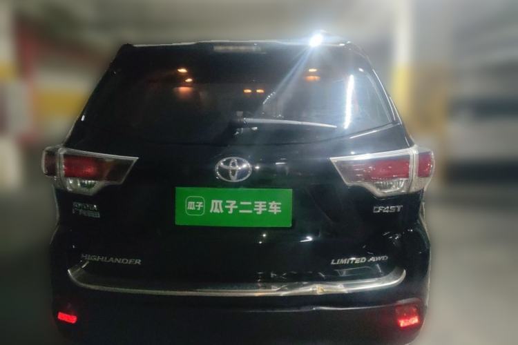 Used Toyota Highlander 2015 2.0T Four-Wheel Drive Ultimate Edition 7-Seater Rear