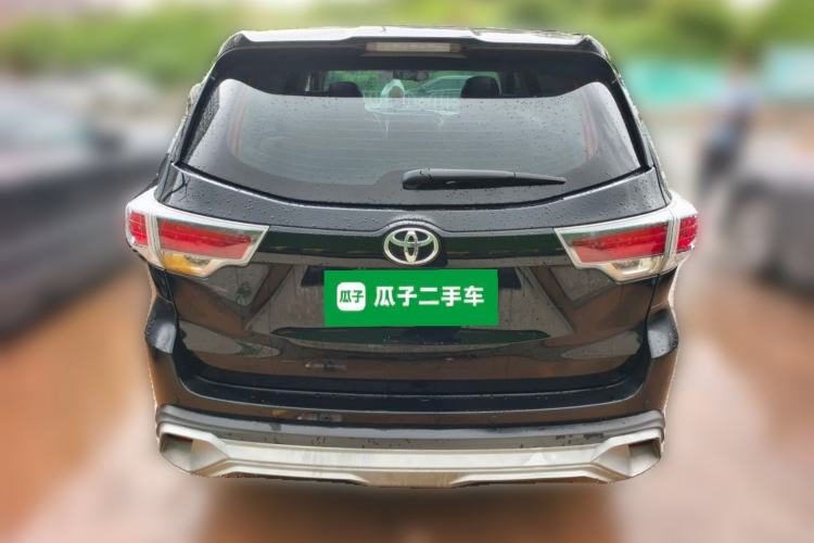 Used Toyota Highlander 2015 2.0T Two-Wheel Drive Elite Edition 7 Seats Rear