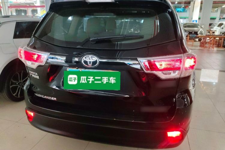 Used Toyota Highlander 2015 2.0T Four-Wheel Drive Luxury Edition 7-Seater Rear