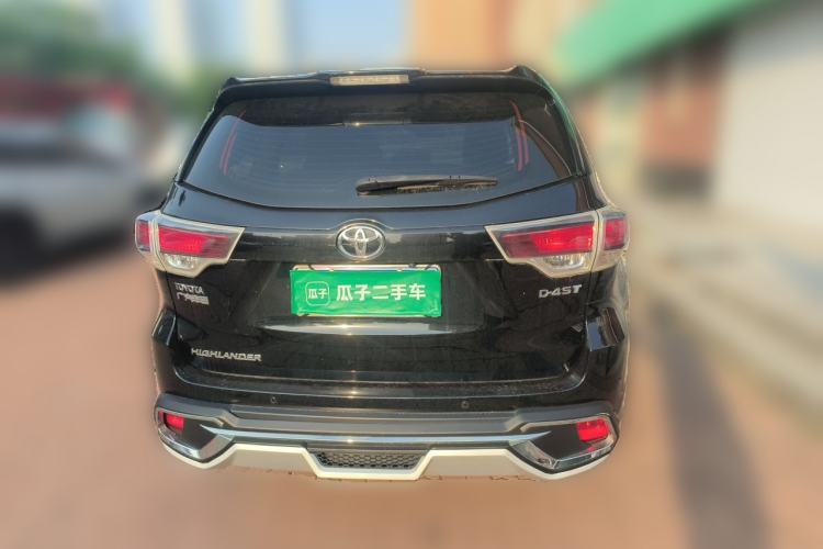 Used Toyota Highlander 2015 2.0T Two-Wheel Drive Elite Edition 7 Seats Rear
