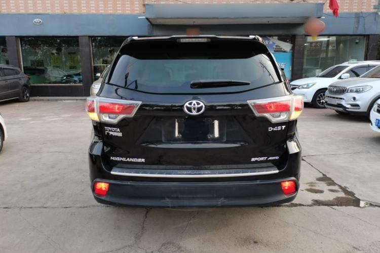 Used Toyota Highlander 2015 2.0T Four-Wheel Drive Luxury Edition 7-Seater Rear
