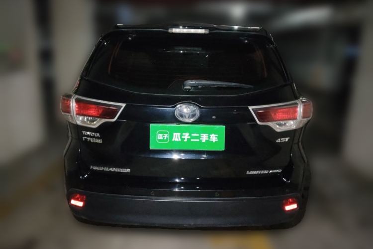 Used Toyota Highlander 2015 2.0T Four-Wheel Drive Ultimate Edition 7-Seater Rear