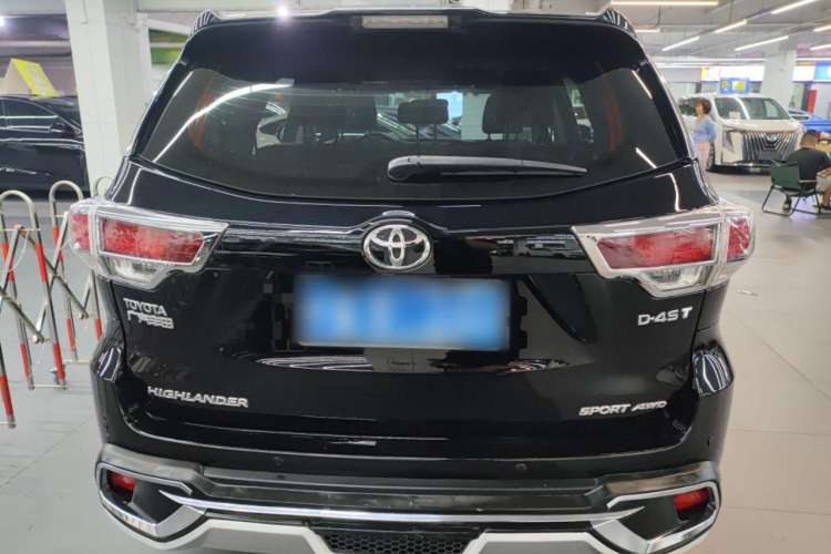 Used Toyota Highlander 2015 2.0T Four-Wheel Drive Luxury Edition 7-Seater Rear