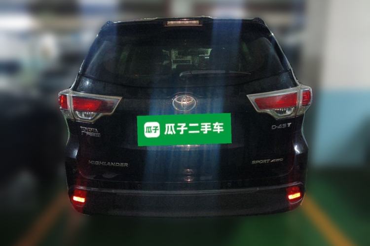 Used Toyota Highlander 2015 2.0T Four-Wheel Drive Luxury Edition 7-Seater Rear