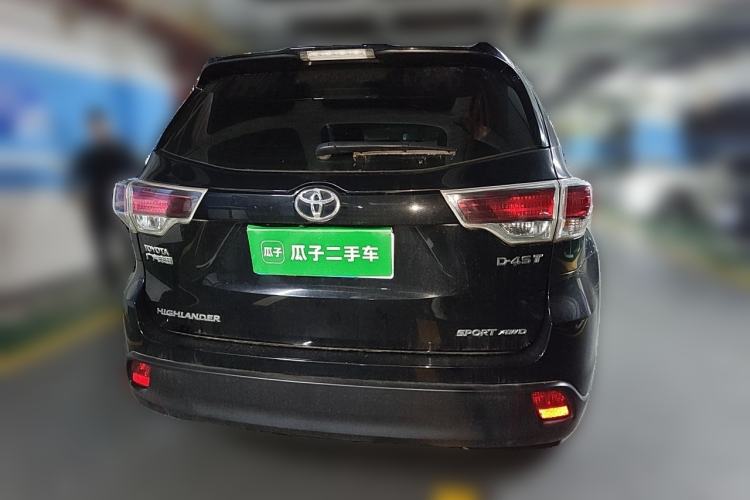 Used Toyota Highlander 2015 2.0T Four-Wheel Drive Luxury Edition 7-Seater Rear
