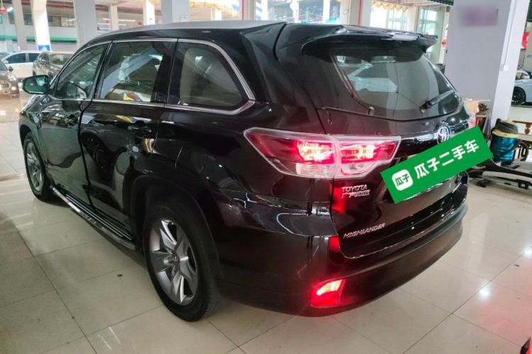 Used Toyota Highlander 2015 2.0T Four-Wheel Drive Luxury Edition 7-Seater Rear Left 45 Deg