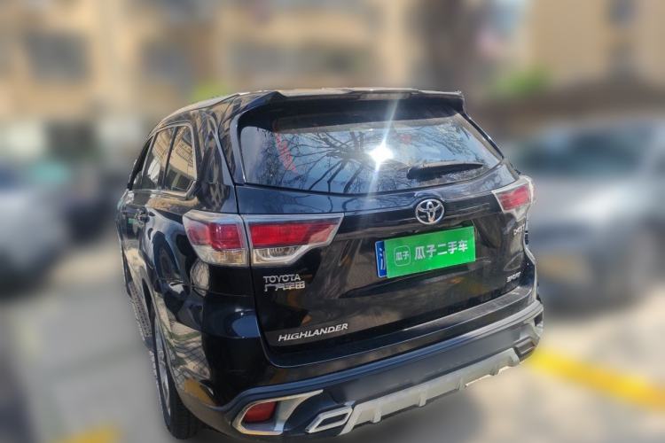 Used Toyota Highlander 2015 2.0T Two-Wheel Drive Luxury Edition 7 Seats Rear Left 45 Deg