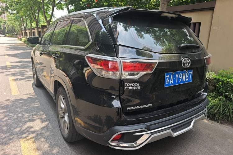 Used Toyota Highlander 2015 2.0T Four-Wheel Drive Luxury Edition 7-Seater Rear Left 45 Deg