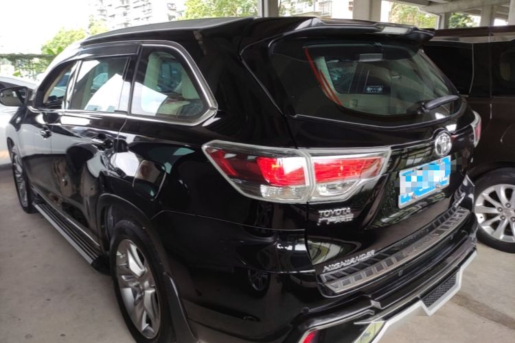 Used Toyota Highlander 2015 2.0T Four-Wheel Drive Luxury Edition 7-Seater Rear Left 45 Deg