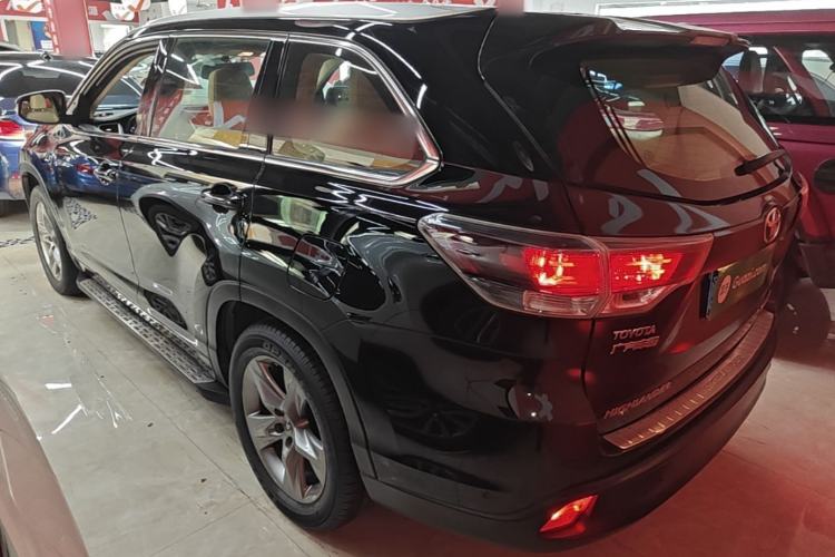 Used Toyota Highlander 2015 2.0T Four-Wheel Drive Luxury Edition 7-Seater Rear Left 45 Deg