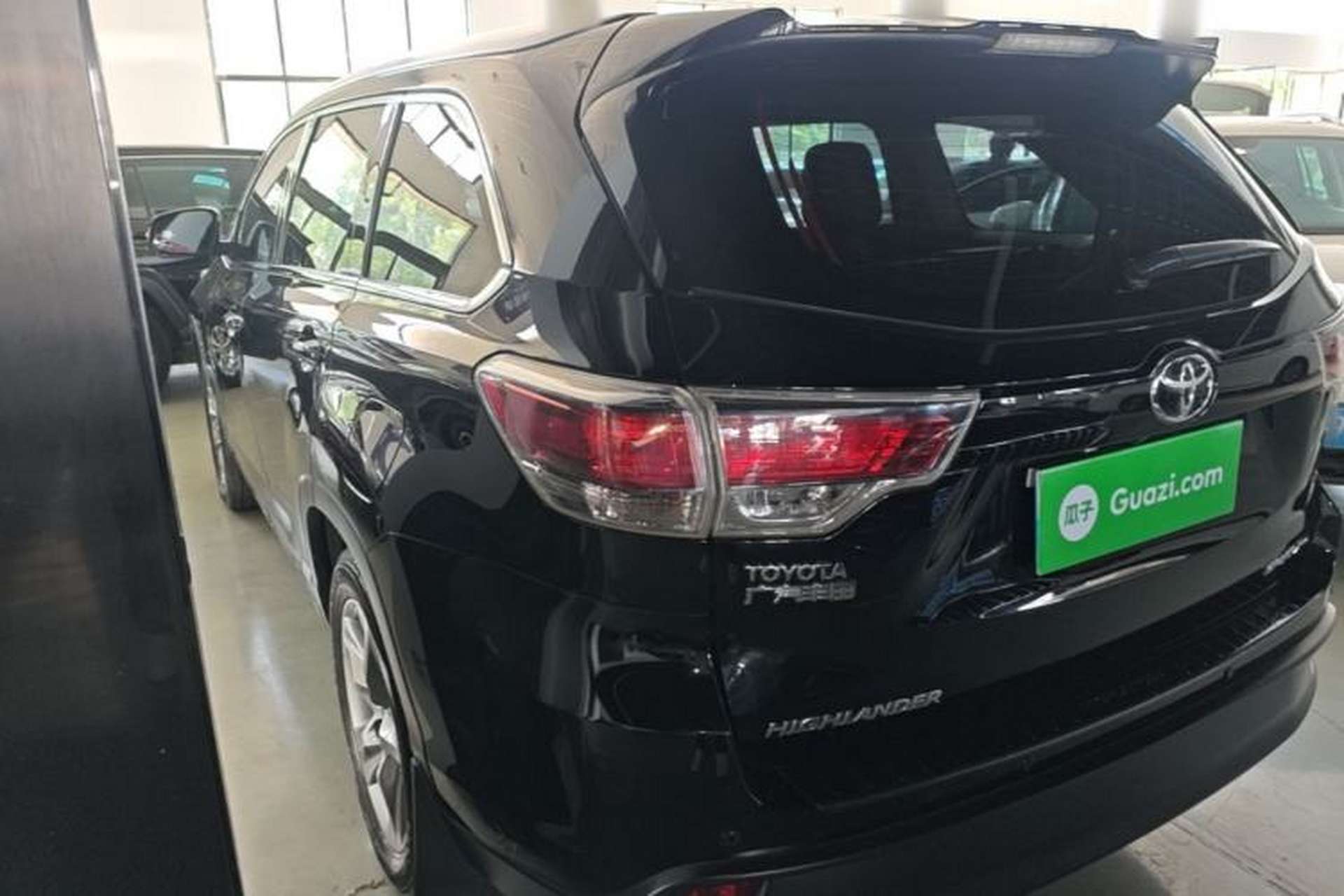 Used Toyota Highlander 2015 2.0T Four-Wheel Drive Luxury Edition 7-Seater Rear Left 45 Deg