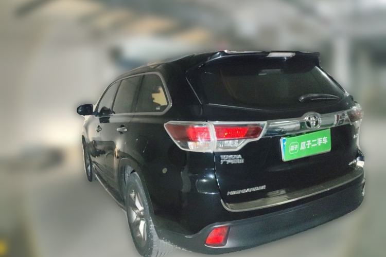 Used Toyota Highlander 2015 2.0T Two-Wheel Drive Luxury Edition 7 Seats Rear Left 45 Deg