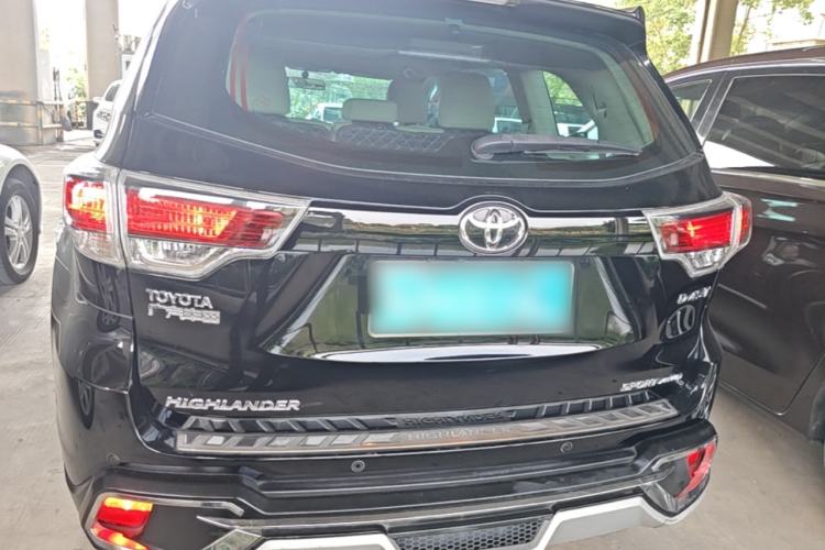 Used Toyota Highlander 2015 2.0T Four-Wheel Drive Luxury Edition 7-Seater Rear